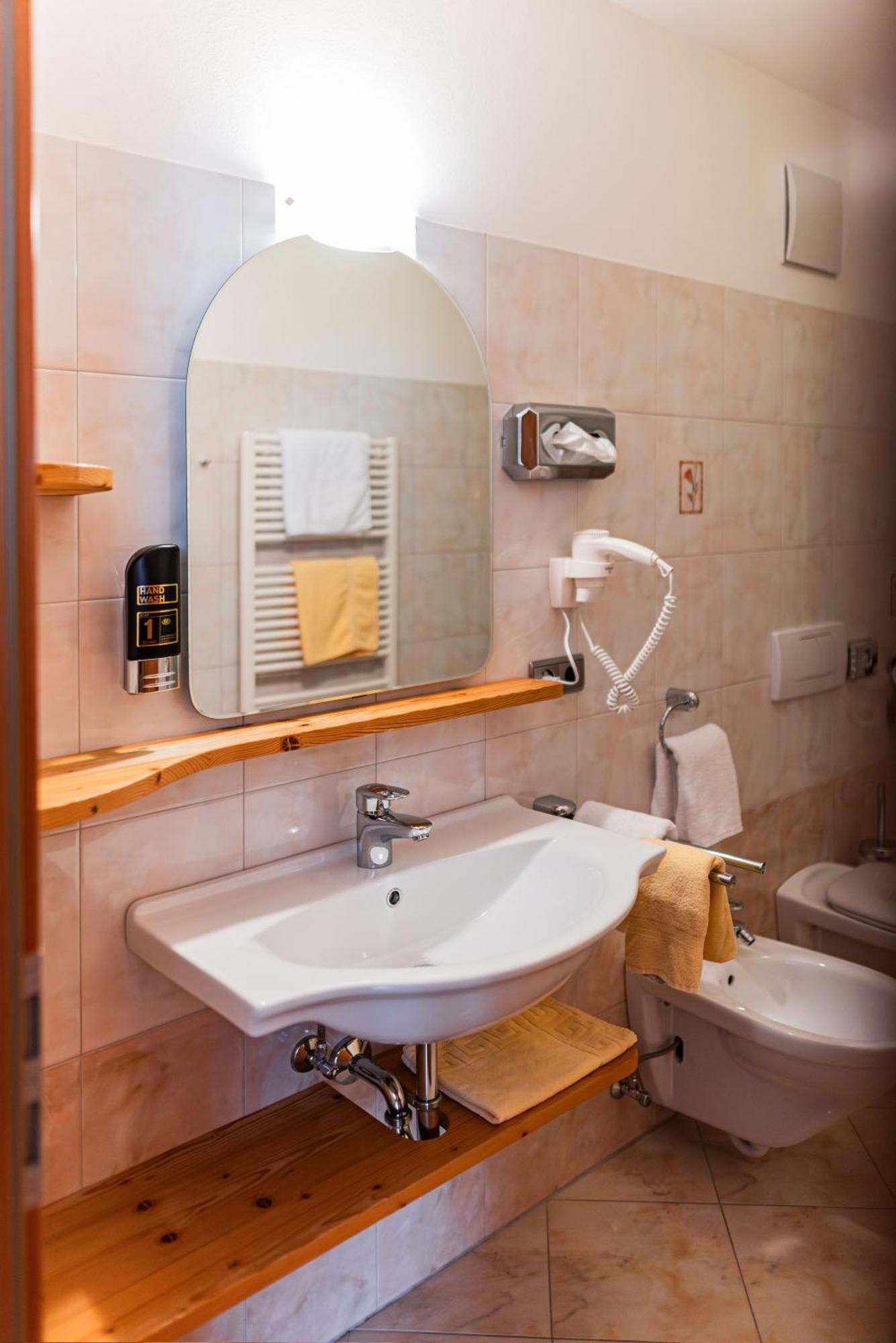 Hotel Ultnerhof Santa Gertrude Extérieur photo
